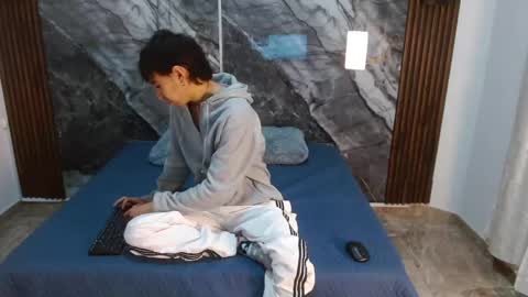    online show from 04/15/26, 11:17