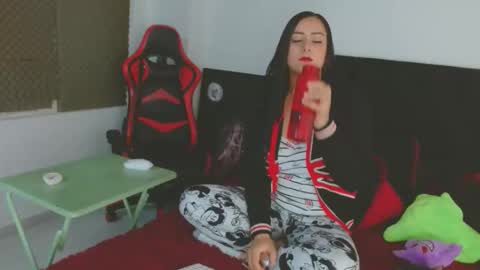 Snapshot of noamartin_ chatting on 05/20/26, 02:40 Noamartin online show from 05/20/26, 02:40