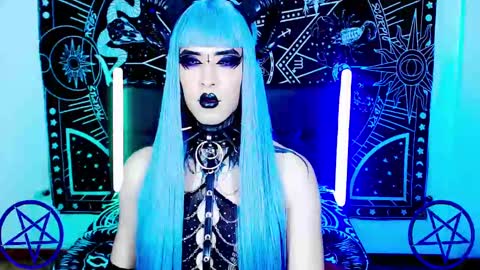 caroline online show from 02/10/25, 07:15