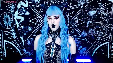 caroline online show from 10/08/25, 12:08