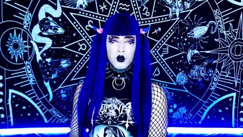 caroline online show from 12/04/25, 01:48