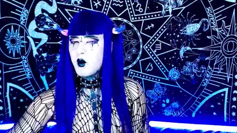 caroline online show from 12/22/25, 12:40