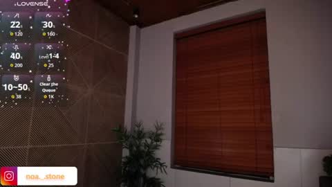 Snapshot of noastone_ chatting on 07/04/26, 04:07 Noa Stone online show from 07/04/26, 04:07