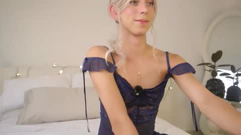 Snapshot of nobodyisperfect___ chatting on 04/13/26, 08:58 Samantha online show from 04/13/26, 08:58