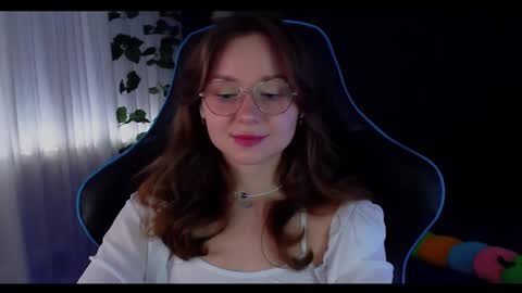 Sun or Luna online show from 02/22/25, 08:31