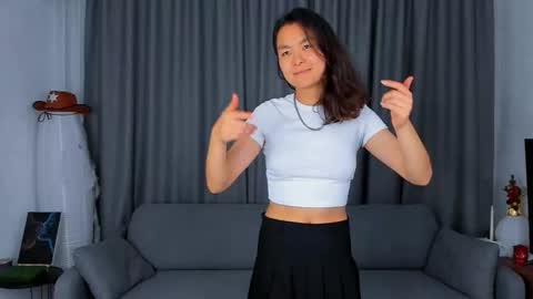 Snapshot of noctilune chatting on 12/03/25, 07:01 Mina online show from 12/03/25, 07:01