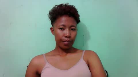 noella711128 online show from 09/17/25, 11:56