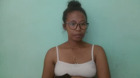 noellah online show from 03/04/25, 08:24