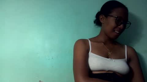 noellah online show from 03/11/25, 12:39