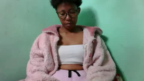 noellah online show from 10/09/25, 05:27