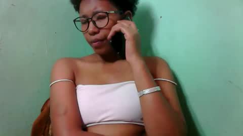 noellah online show from 10/14/25, 07:09