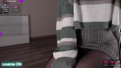 noelleneptune online show from 04/11/26, 06:29