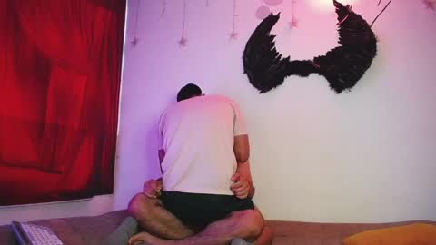 noha_and_iam1 online show from 04/13/26, 12:21