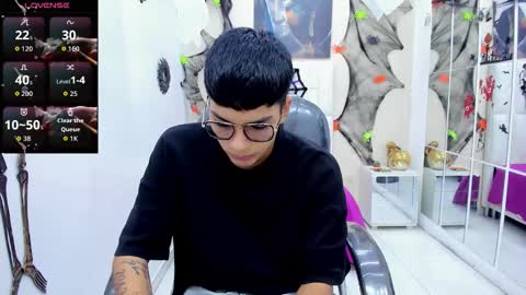 Snapshot of noha_scott chatting on 10/23/25, 11:35 Noha Scott online show from 10/23/25, 11:35