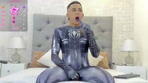 Snapshot of noha_star chatting on 10/31/25, 11:17 noha_star online show from 10/31/25, 11:17