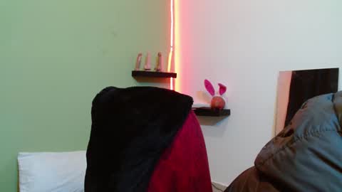 Noha Thomson online show from 12/13/24, 11:50