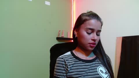 Noha Thomson online show from 12/14/24, 02:56