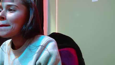 Noha Thomson online show from 01/25/25, 09:46