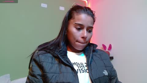 Noha Thomson online show from 01/28/25, 08:15