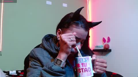 Noha Thomson online show from 02/03/25, 12:57