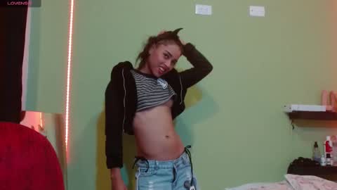 Noha Thomson online show from 03/06/25, 05:14