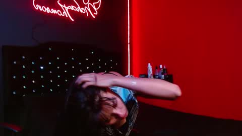 Noha Thomson online show from 11/14/25, 11:02