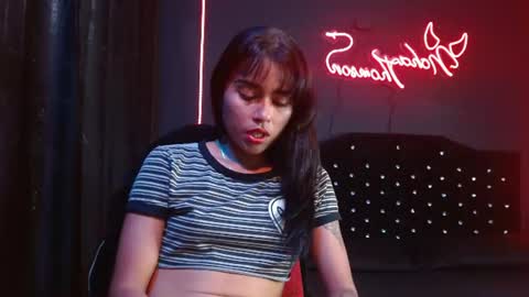 Snapshot of noha_thomson chatting on 06/17/26, 05:14 Noha Thomson online show from 06/17/26, 05:14