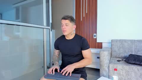 nohabennett7 online show from 03/29/26, 01:49