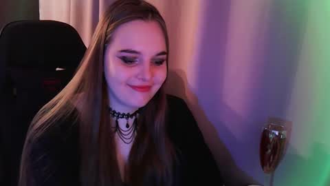 noir_ember_ online show from 10/30/25, 01:45