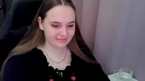 noir_ember_ online show from 03/05/26, 07:26