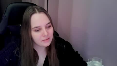 noir_ember_ online show from 03/09/26, 04:00