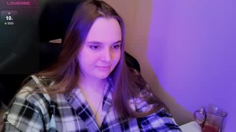 noir_ember_ online show from 03/28/26, 05:56