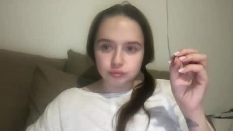 Snapshot of noiryn chatting on 11/13/25, 03:00 Noiryn online show from 11/13/25, 03:00