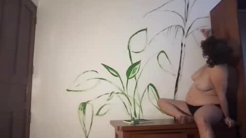 Snapshot of nola_gistix chatting on 01/31/25, 10:42 Nola online show from 01/31/25, 10:42