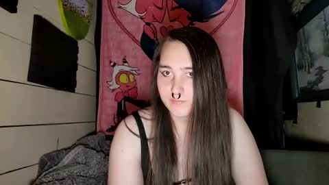 Snapshot of nonbinarybeauty20 chatting on 04/18/26, 08:20 nonbinarybeauty20 online show from 04/18/26, 08:20