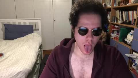 nongay379444 online show from 01/01/25, 09:31