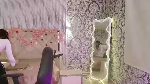 nooah_tay online show from 04/22/26, 06:53