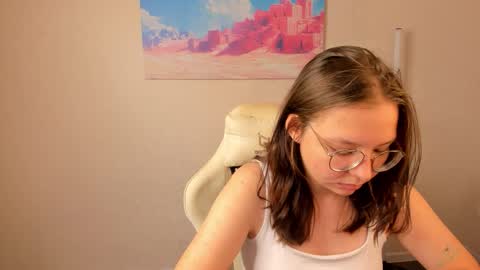 NOORA online show from 09/24/25, 12:14