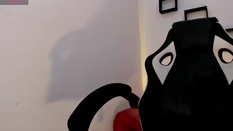 Nora online show from 09/11/25, 06:52