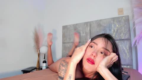 Snapshot of nora_dasilva chatting on 02/05/25, 04:16 Nora Da Silva online show from 02/05/25, 04:16