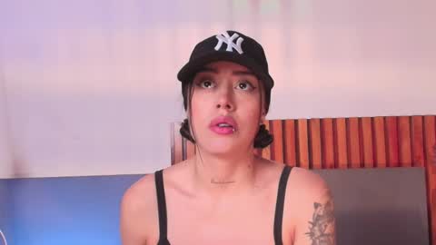 Snapshot of nora_dasilva chatting on 12/02/25, 01:28 Nora Da Silva online show from 12/02/25, 01:28