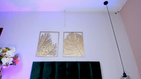 Nora Da Silva online show from 04/21/26, 11:51