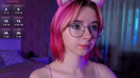 Nora Failure online show from 10/15/25, 02:11