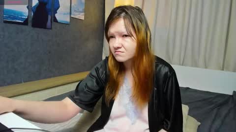 Nora online show from 11/11/25, 10:04