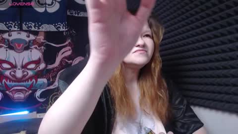 Nora online show from 11/14/25, 10:14