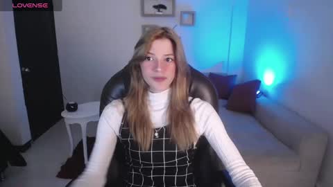 Nora online show from 01/26/25, 07:20