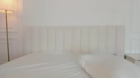 noraaddams online show from 11/21/25, 02:43