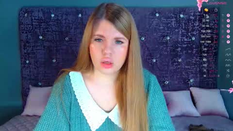 Snapshot of norabigas chatting on 02/20/26, 01:35 Nora online show from 02/20/26, 01:35