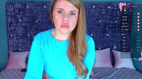 Snapshot of norabigas chatting on 03/03/26, 01:12 Nora online show from 03/03/26, 01:12