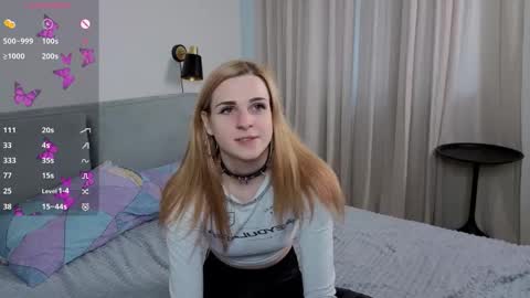 Elina online show from 11/10/25, 10:14